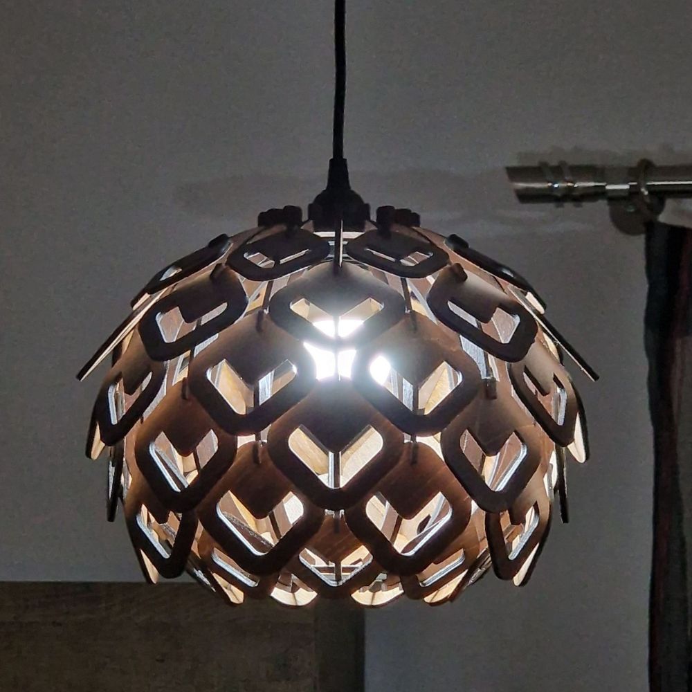 Laser Cut Φωτιστικό κρεμαστό σε απόχρωση καρυδιάς από ξύλο συμήδα PINE CONE