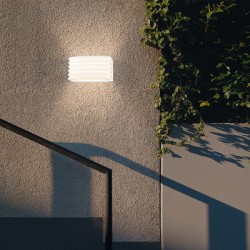 ΑΠΛΙΚΑ ΤΟΙΧΟΥ ΛΕΥΚΗ ΟΒΑΛ Ε27 MAX 20W 200X100X90MM - Eurolamp