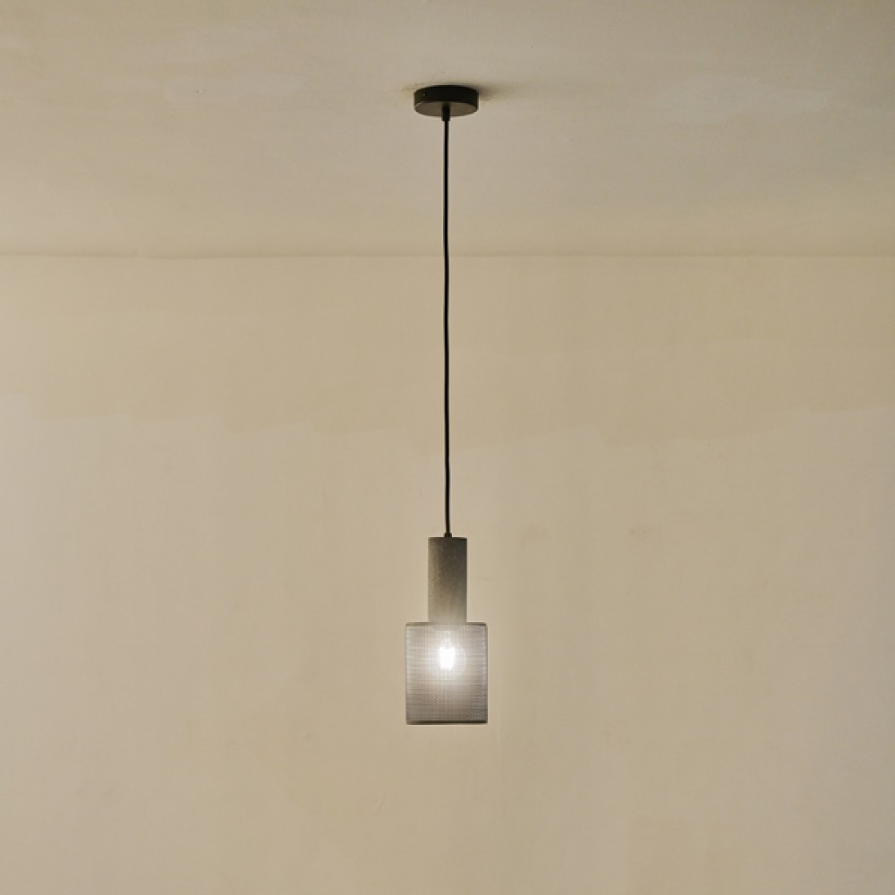 ΦΩΤΙΣΤΙΚΟ ΚΡΕΜΑΣΤΟ ΓΥΨΙΝΟ ΜΑΥΡΟ1XE27 MAX 40W 120X120X260mm ARTE ILLUMINA SCOURO