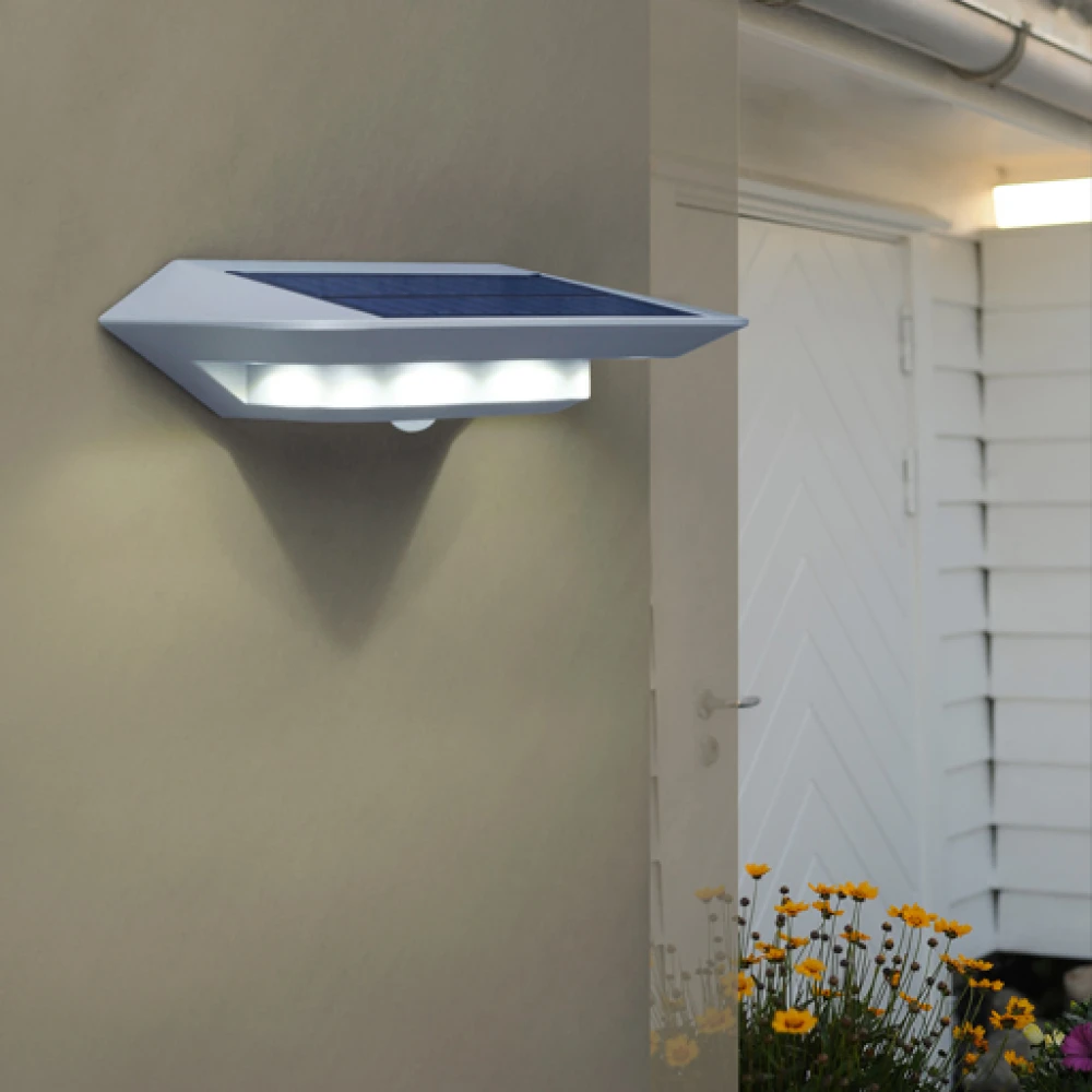 LED Ηλιακό Επιτοίχιο Φωτιστικό 1.2W Σε Ασημί Χρώμα Με Αισθητήρα Κίνησης IP44 GHOST SOLAR LUTEC