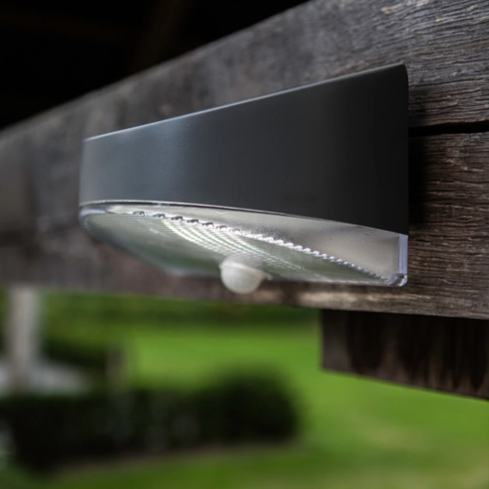 LED Ηλιακό Επιτοίχιο Φωτιστικό 1.2W Σε Ασημί Χρώμα Με Αισθητήρα Κίνησης IP44 BREAD LUTEC