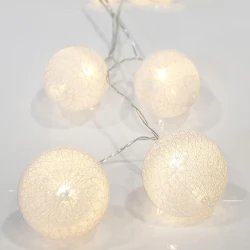 10 Θερμά Λευκά LED Μπαταρίας Με Λευκές Μπάλες Ανά 15cm Magic Christmas