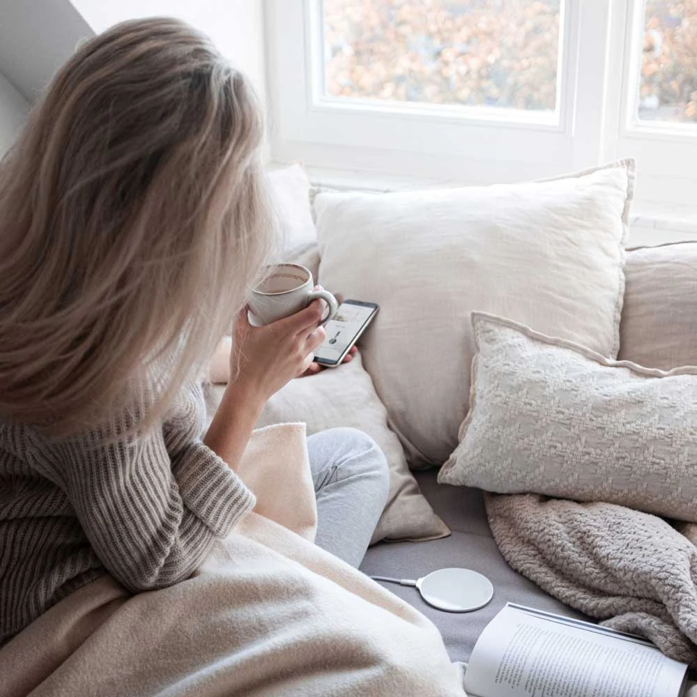 Vonmählen Βάση ασύρματης φόρτισης Qi από Plexiglass με φορτιστή ταξιδιού και καλώδιο 2 μέτρων – Black