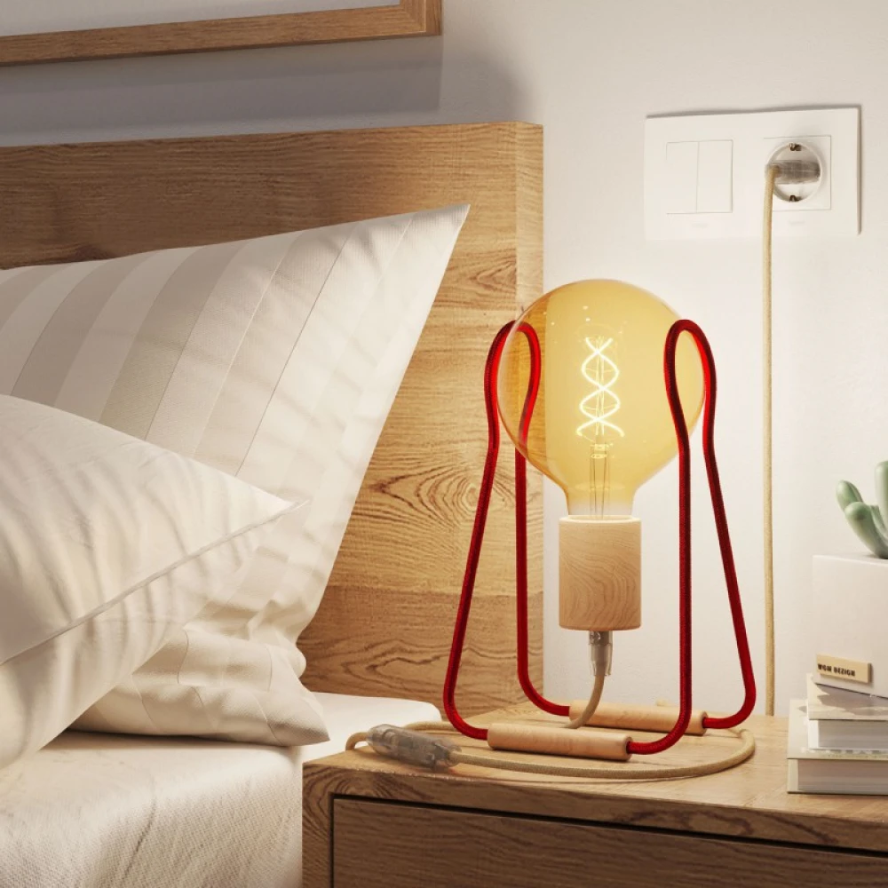 Επιτραπέζιο Φωτιστικό Tache Wood Με Υφασμάτινο Καλώδιο Διακοπτάκι Και Διπολικό Φις Κόκκινο - Creative Cables