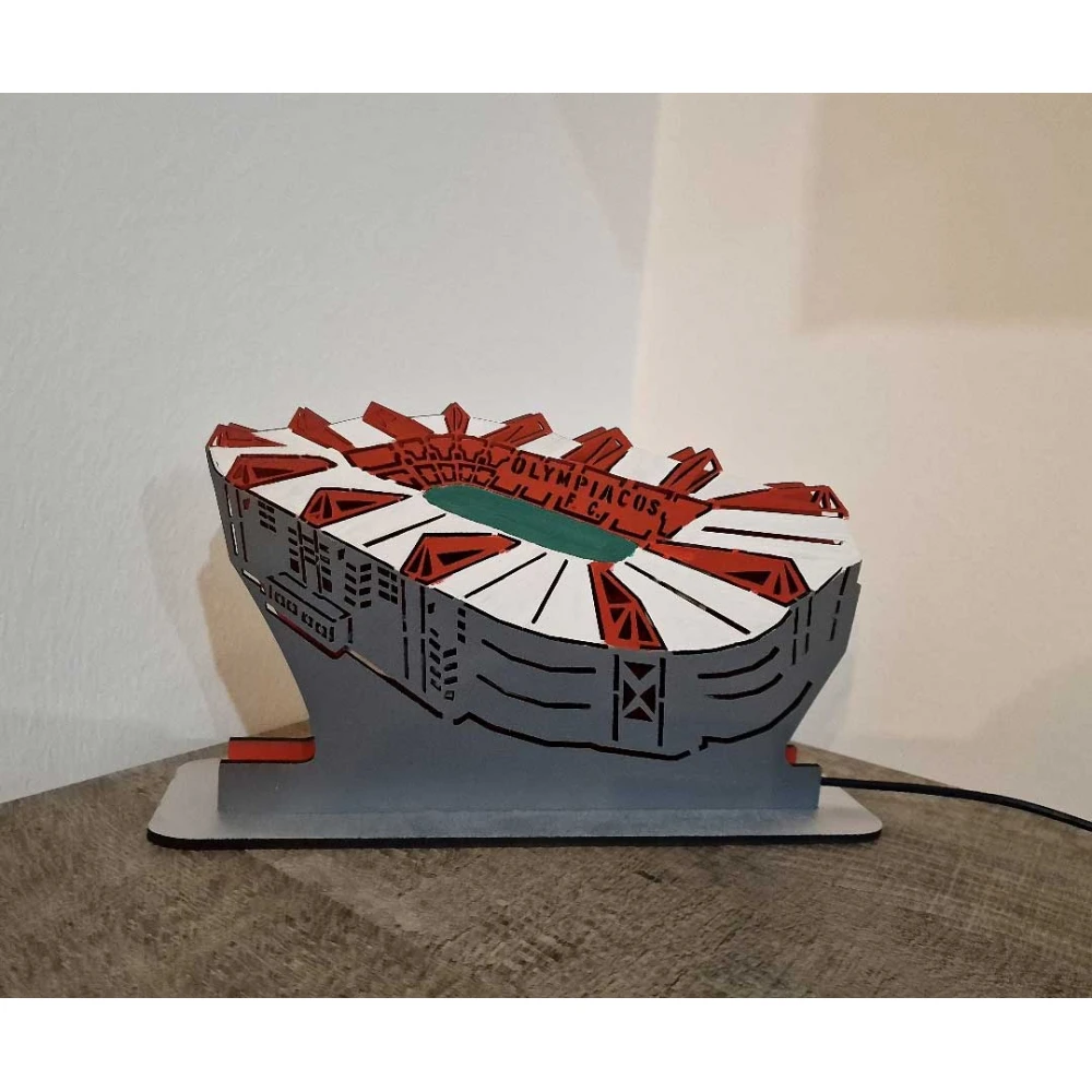 Custom LED Φωτιστικό γραφείου Γήπεδο Καραϊσκάκης - Χειροποίητο Φωτιστικό Από Ξύλο 26×6×16 cm