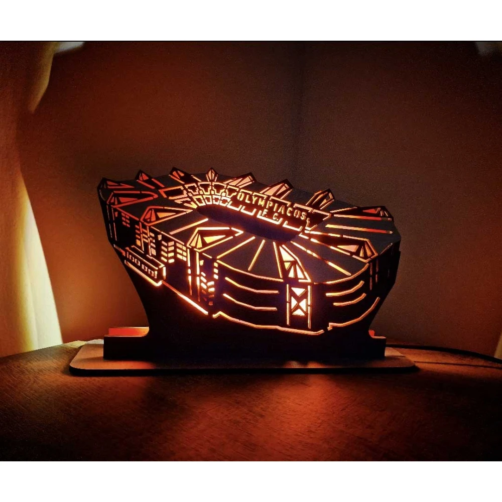 Custom LED Φωτιστικό γραφείου Γήπεδο Καραϊσκάκης - Χειροποίητο Φωτιστικό Από Ξύλο 26×6×16 cm