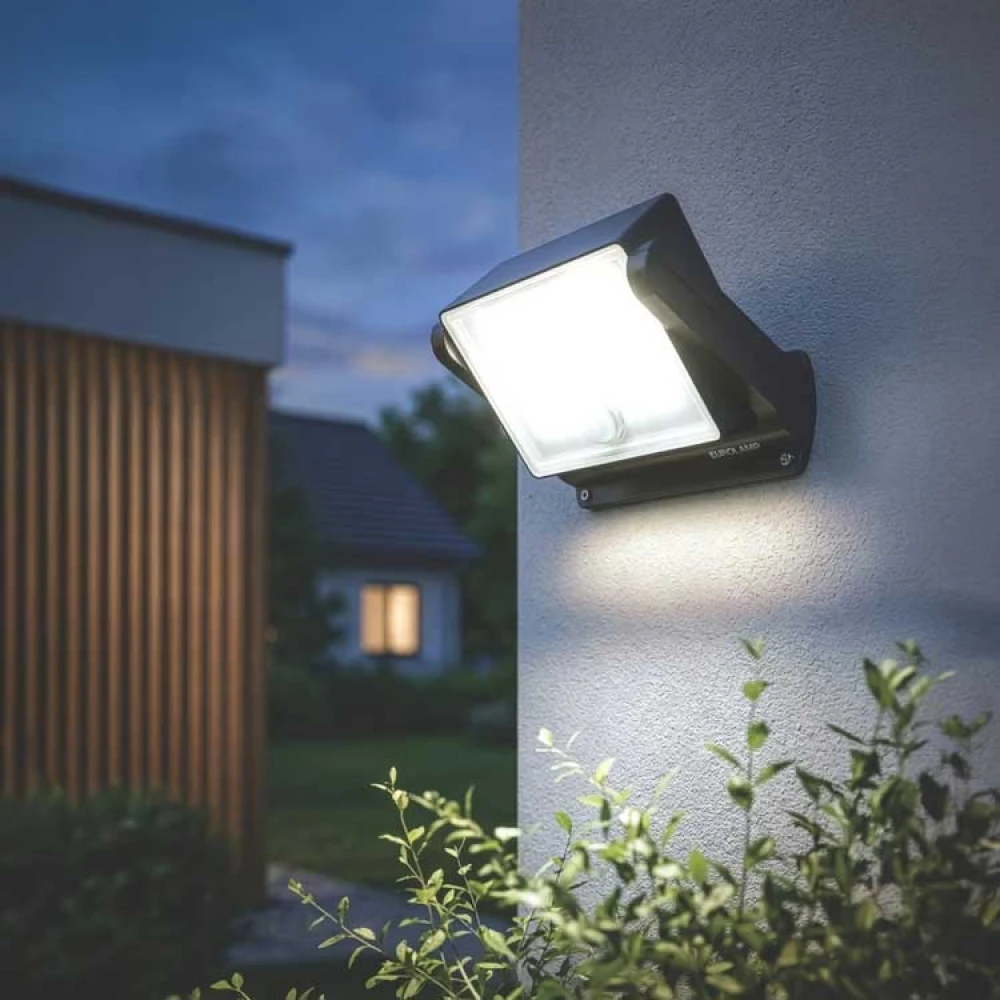 ΗΛΙΑΚΟΣ ΠΡΟΒΟΛΕΑΣ 10W 1000LM 6500K IP65 152x121x59mm ΜΕ ΑΝΙΧΝΕΥΤΗ ΚΙΝΗΣΗΣ ΚΑΙ ΑΥΤΟΜΑΤΗ ΠΕΡΙΣΤΡΟΦΗ ARTE ILLUMINA