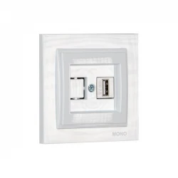 ΠΡΙΖΑ USB 220V / 5V 2.4A ΛΕΥΚΗ EUROLAMP