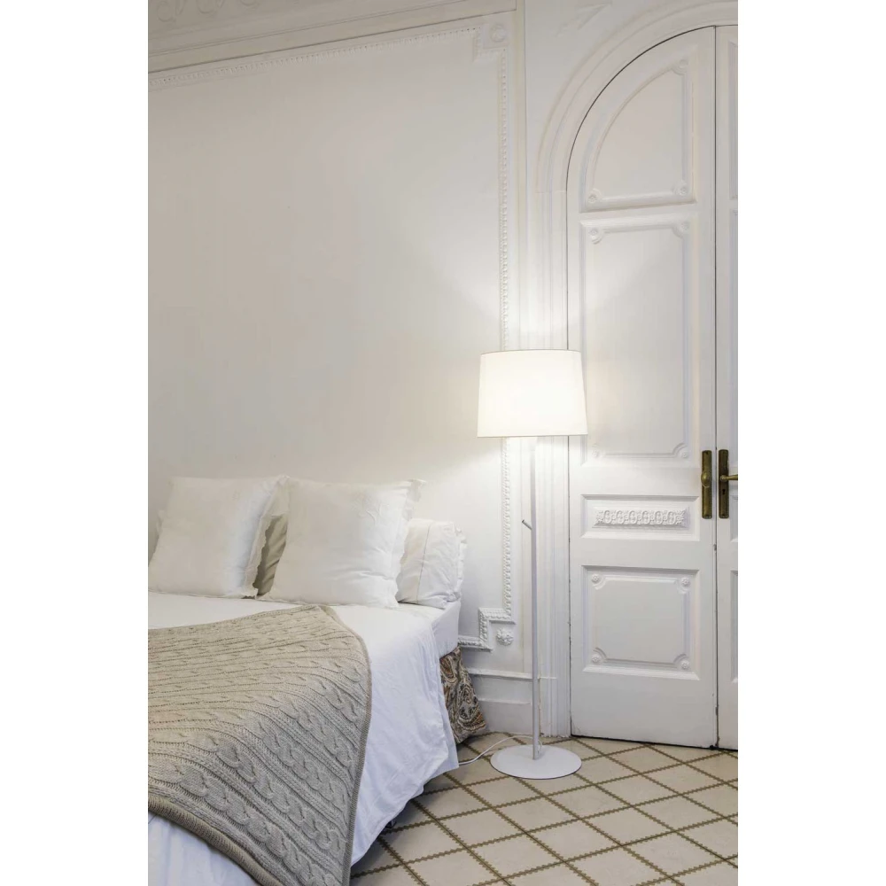 Φωτιστικό Δαπέδου Λευκό Με Μπεζ Υφασμάτινο Καπέλο 1xE27 SAMBA FARO