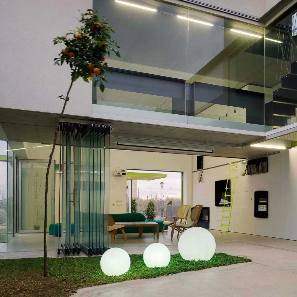 Buly - LED Φωτιζόμενη Σφαίρα Ηλιακή Έκδοση με Μπαταρία RGBWW 78x70 - New Garden