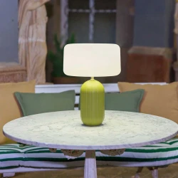 Phoebe 40 - Ηλιακό Επιτραπέζιο Φωτιστικό Εξωτερικού Χώρου Επαναφορτιζόμενο IP65 - Λαδί - New Garden