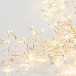 CLUSTER 2m Με 120 MINI LED ΜΕ ΠΕΡΛΕΣ,Μπαταρίας Με Ασημί Χάλκινο Καλώδιο-Θερμό Λευκό IP20