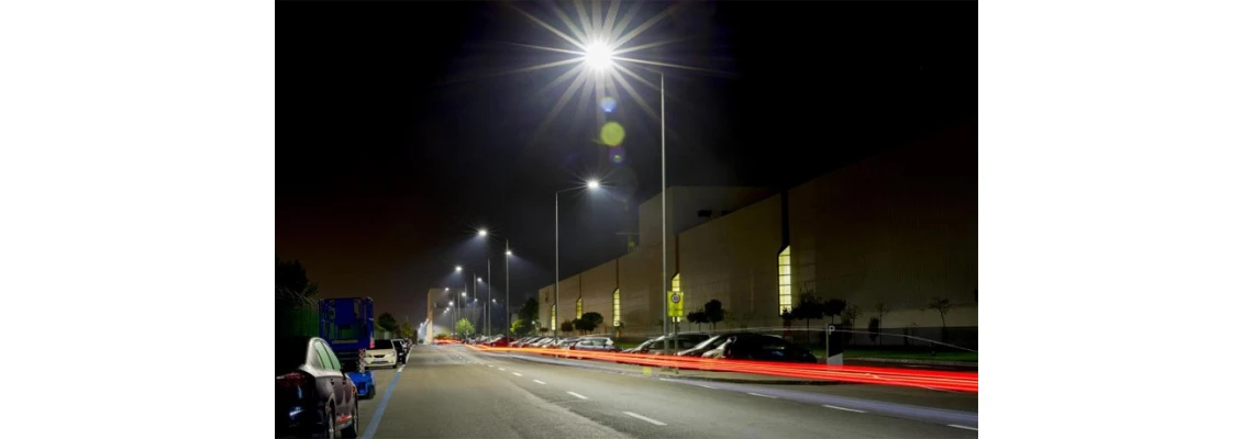 Η Seat Υιοθετεί LED Φωτισμό